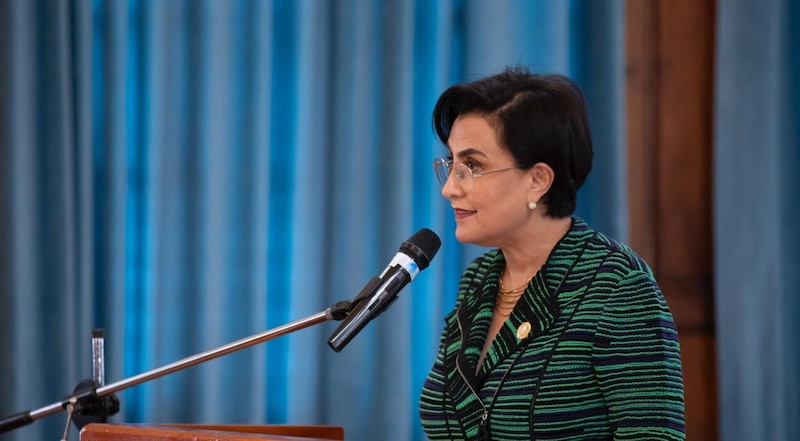 La presidenta de Honduras, Xiomara Castro, da un discurso.