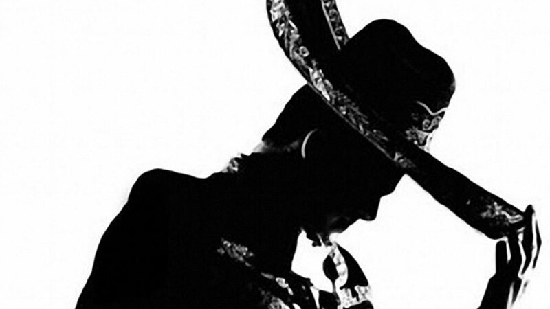 Mariachi tocando música tradicional mexicana