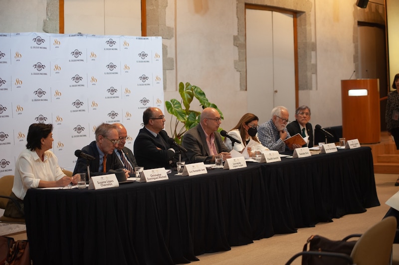 Presentación del libro “80 años del Colegio Nacional”