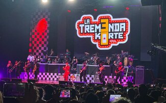 La Tremenda Korte en el Teatro Metropólitan: una noche de sorpresas y la celebración de 30 años de trayectoria 