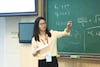 La matemática china Hong Wang, la tercera mujer premiada con la Medalla Fields