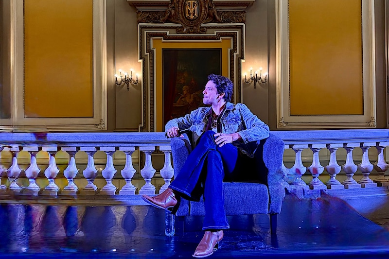 Lasso durante su conferencia de prensa en el Teatro Metropólitan