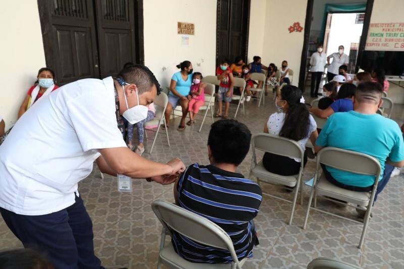 Jornada de vacunación contra el COVID-19 en El Salvador
