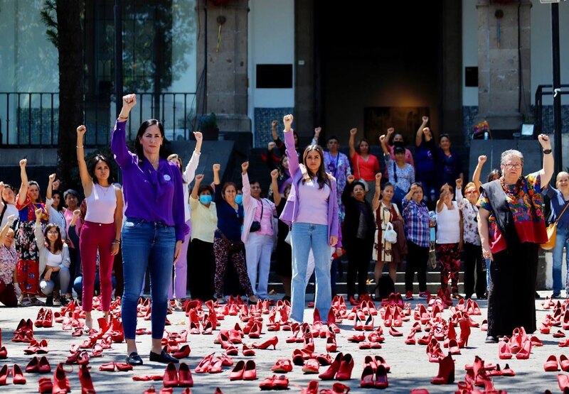 Mujeres protestando contra la violencia de género