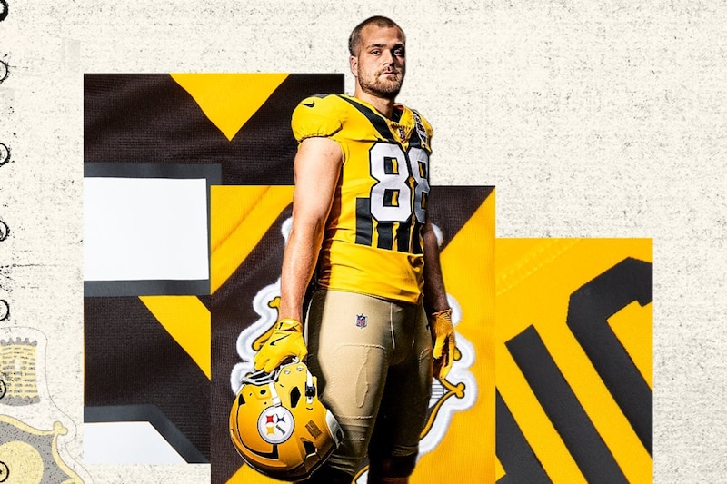Uniforme retro Pittsburgh Steelers 2025. Esta nueva vestimenta la usará Steelers al menos una vez durante la temporada regular durante la semana 8 ante los Green Bay Packers.