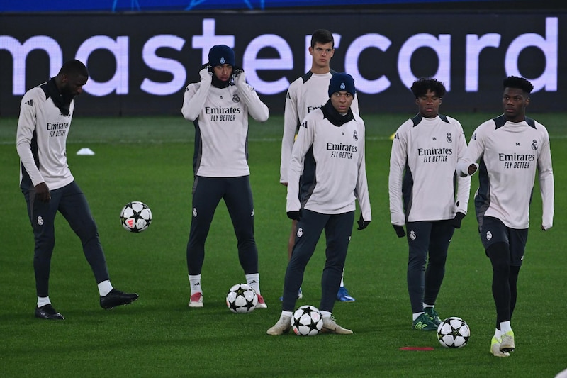 Entrenamiento de los jugadores del Real Madrid previo a su partido de la jornada 6 en UEFA Champions League en contra del Atalanta.