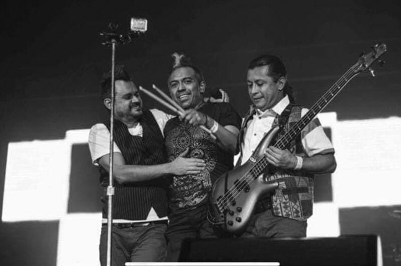 Los Amigos Invisibles en concierto