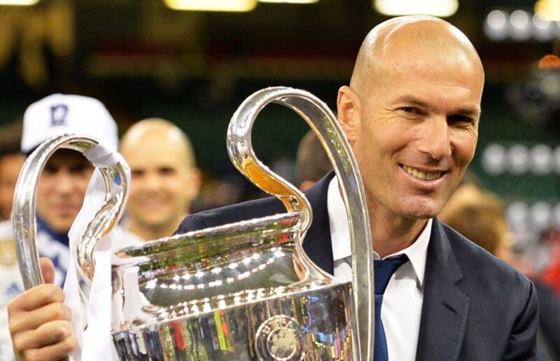 Zinedine Zidane, el entrenador del Real Madrid, celebra la victoria de la Liga de Campeones